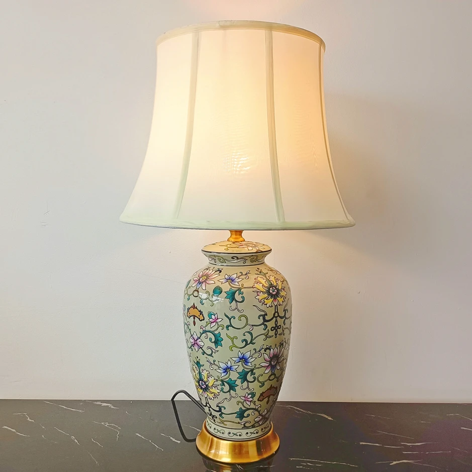 Classic ar roku apgleznotus keramikas lielā galda lampas guļamistabas gultas lampa, viesnīca apdare, galda lampa, vairumtirdzniecība Attēls 2