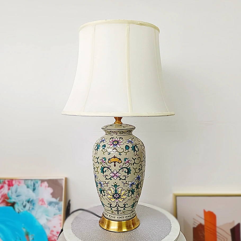 Classic ar roku apgleznotus keramikas lielā galda lampas guļamistabas gultas lampa, viesnīca apdare, galda lampa, vairumtirdzniecība Attēls 3